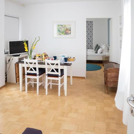 B&B My Place Mit Fruehstueckspaket - With Breakfastbox Frankfurt am Main Buitenkant foto