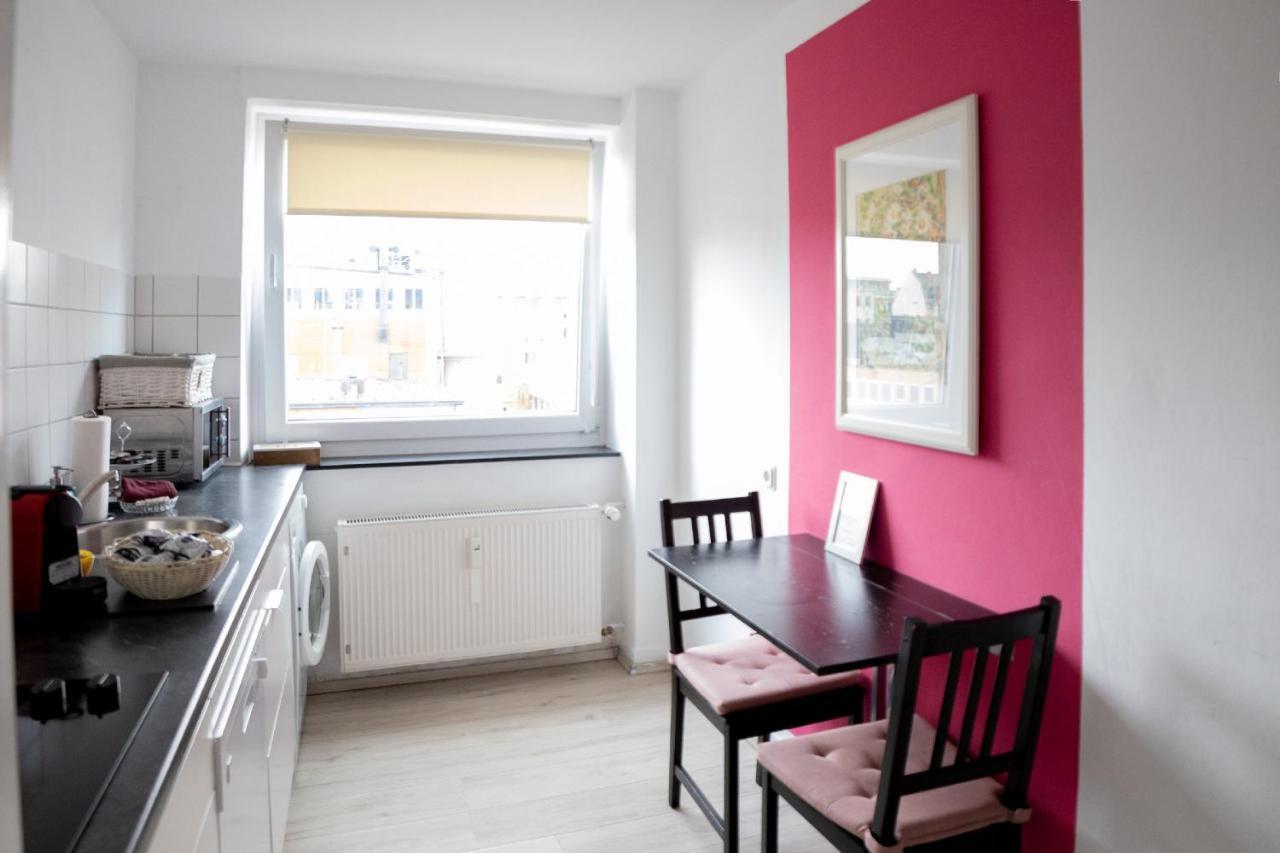 B&B My Place Mit Fruehstueckspaket - With Breakfastbox Frankfurt am Main Buitenkant foto